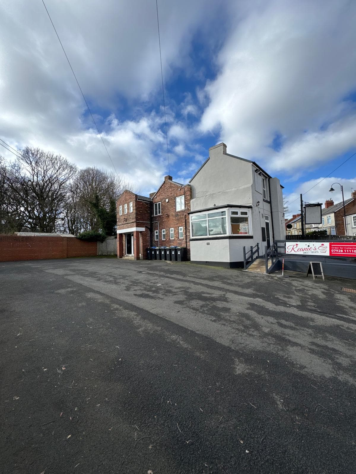 Parking & Exterior 1