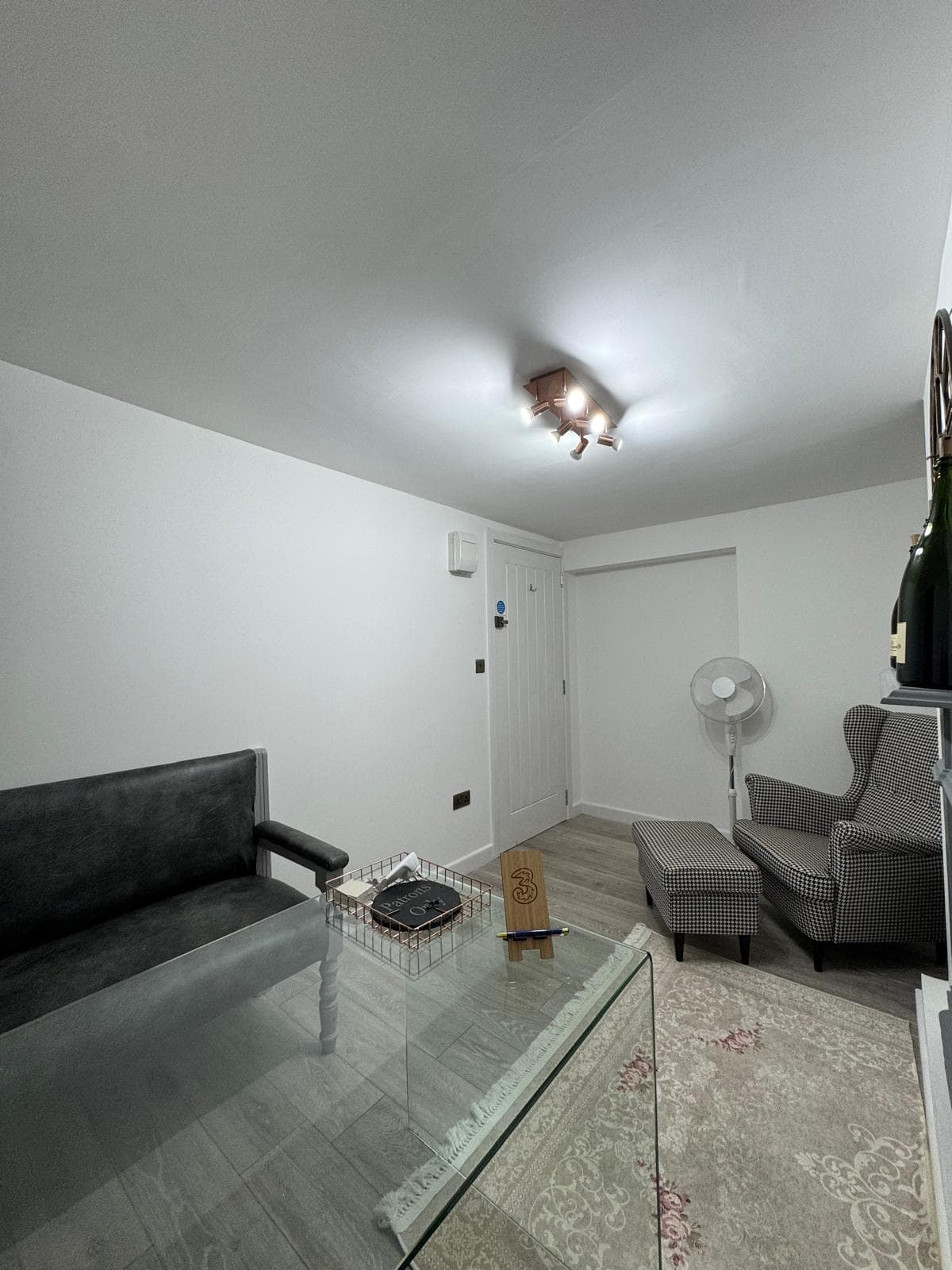 Communal Kitchen & Meeting Areas 4